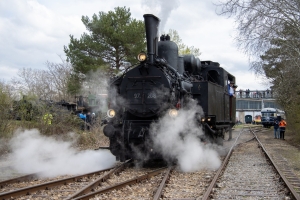 nick Canon EOS 90D f/5 1/200sec ISO-100 38mm