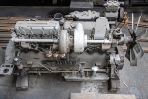 nick Canon EOS 90D f/4 1/80sec ISO-640 24mm