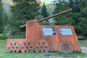 iPhone 13 f/1.6 1/121sec ISO-100 5.1mm