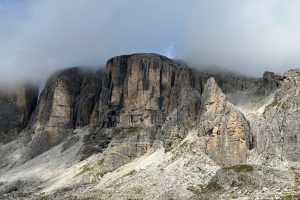 iPhone 13 f/1.6 1/5848sec ISO-50 5.1mm