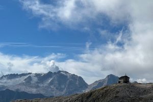 iPhone 13 f/1.6 1/9901sec ISO-50 5.1mm