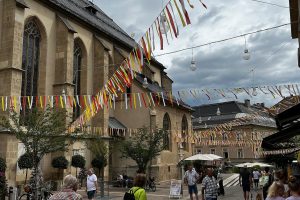 iPhone 13 f/1.6 1/6897sec ISO-50 5.0999999046326mm Horizontal (normal)