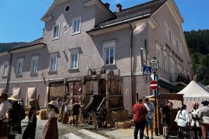 iPhone 13 f/1.6 1/2358sec ISO-50 5.0999999046326mm Horizontal (normal)