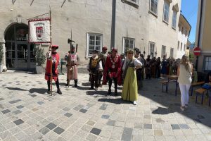 iPhone 13 f/1.6 1/4785sec ISO-50 5.0999999046326mm Horizontal (normal)