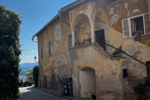 iPhone 13 f/1.6 1/4651sec ISO-50 5.0999999046326mm Horizontal (normal)