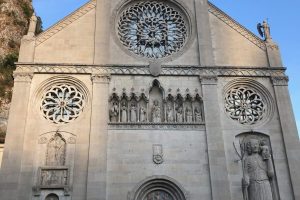 iPhone X f/1.8 1/495sec ISO-20 4mm