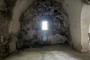 iPhone 13 f/1.6 1/2sec ISO-1250 5.1mm