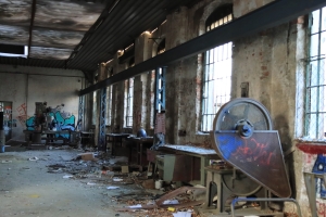 Canon EOS 90D f/4.5 1/125sec ISO-2000 33mm Horizontal (normal)