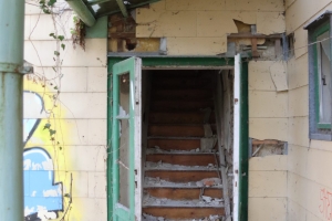 Canon EOS 90D f/4 1/125sec ISO-4000 17mm Horizontal (normal)