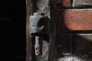 Canon EOS 90D f/5 1/100sec ISO-6400 44mm Horizontal (normal)