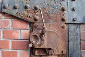 Canon EOS 90D f/4 1/100sec ISO-1250 17mm Horizontal (normal)