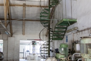 nick Canon EOS 90D f/4 1/60sec ISO-1600 20mm