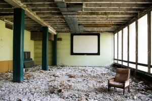 nick Canon EOS 90D f/22 1/40sec ISO-6400 17mm