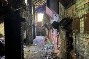 iPhone 13 f/1.6 1/5sec ISO-800 5.1mm