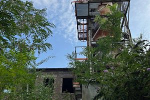 iPhone 13 f/1.6 1/2463sec ISO-50 5.1mm