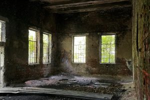 iPhone 13 f/1.6 1/34sec ISO-640 5.0999999046326mm Horizontal (normal)