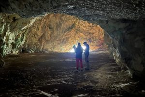 iPhone 13 f/1.6 1/9sec ISO-1250 5.1mm