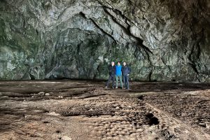 iPhone 13 f/1.6 1/23sec ISO-1000 5.1mm