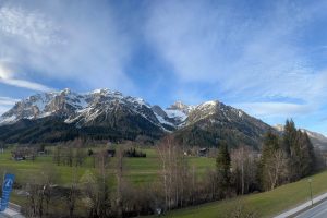 iPhone 13 f/1.6 1/1976sec ISO-50 5.0999999046326mm Horizontal (normal)