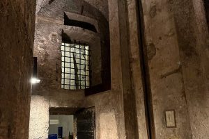 iPhone 13 f/1.6 1/25sec ISO-500 5.0999999046326mm Horizontal (normal)