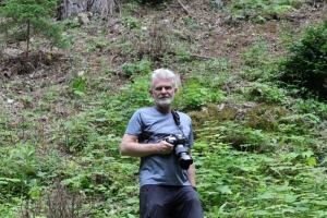 Canon EOS 90D f/5.6 1/100sec ISO-200 50mm Horizontal (normal)