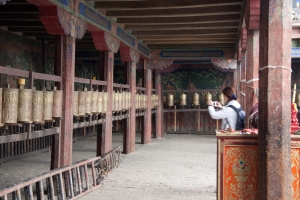 Canon EOS 40D f/5 1/25sec ISO-100 44mm