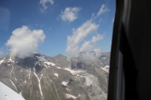 Canon EOS 90D f/4 1/1250sec ISO-100 17mm Horizontal (normal)