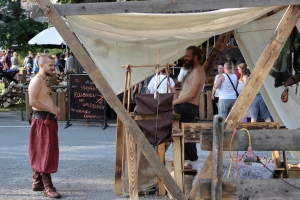 Canon EOS 90D f/5 1/160sec ISO-100 44mm Horizontal (normal)