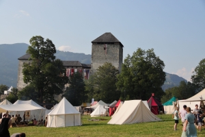 Canon EOS 90D f/4.5 1/800sec ISO-100 30mm Horizontal (normal)