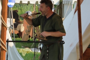 Canon EOS 90D f/5.6 1/320sec ISO-100 56mm Horizontal (normal)