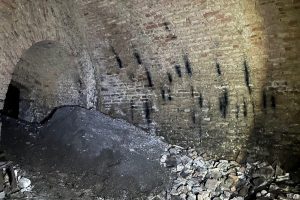 iPhone 13 f/1.6 1/2sec ISO-800 5.1mm