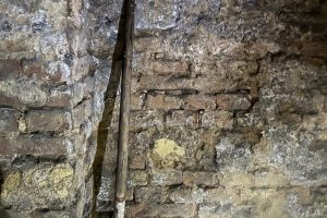 iPhone 13 f/1.6 1/2sec ISO-1600 5.1mm