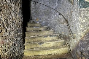 iPhone 13 f/1.6 1/9sec ISO-1000 5.1mm