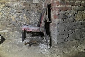 iPhone 13 f/1.6 1/28sec ISO-1000 5.1mm