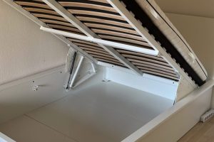 iPhone 13 f/1.6 1/43sec ISO-100 5.1mm