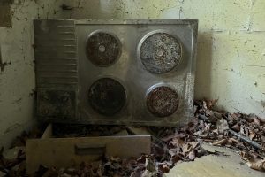 iPhone 13 f/1.6 1/30sec ISO-800 5.1mm